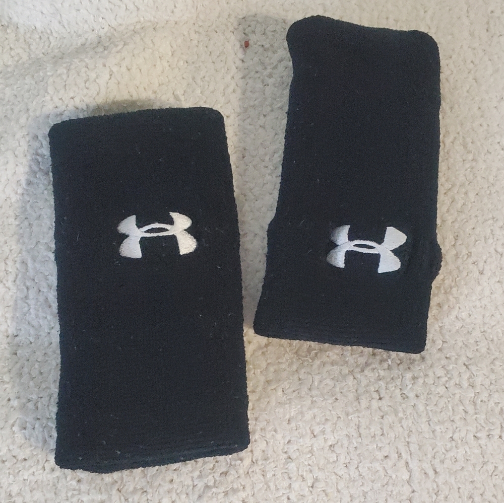 Under Armour Black Wristbands